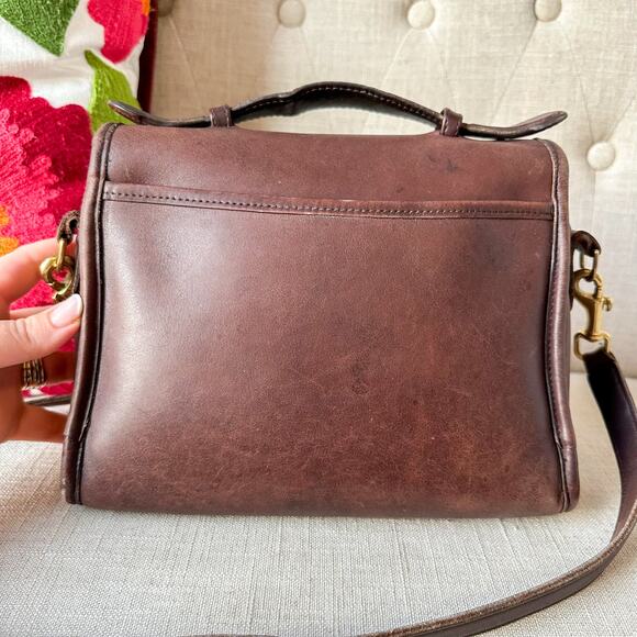 Vintage Coach Court Leather Crossbody Bag Purse 9870 Mahogany Brown - Picture 8 of 9